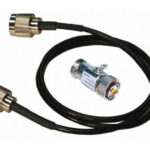 Zubehörbeipack mit Über- spannungsableiter und 3m Kabel RG59 mit Steckern