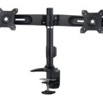 Eine schwarze, verstellbare Schreibtischhalterung für zwei Monitore mit Klemme zur Befestigung an der Tischkante.