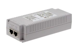 Ein graues PoE-Injektor-Gerät mit zwei Ethernet-Ports, auf dem Gehäuse sind technische Informationen aufgedruckt.