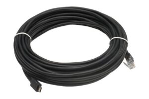 Schwarzes Ethernet-Kabel, aufgerollt und mit weißen Bändern gesichert.