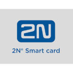2N Smartcard mit blauem Logo und Schrift auf grauem Hintergrund.