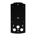 Schwarze Metallplatte mit mehreren Löchern in unterschiedlichen Formen und Größen.