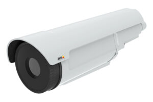 Eine weiße Überwachungskamera mit dem Logo von Axis Communications auf der Seite.