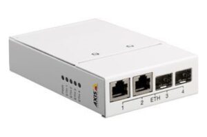 Ein weißes Netzwerkgerät mit zwei Ethernet-Ports und zwei zusätzlichen Anschlüssen. Links befinden sich LED-Anzeigen für Statusinformationen.