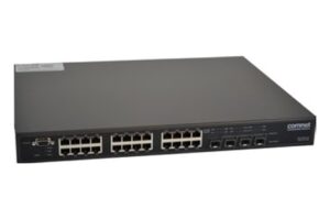 Ein Netzwerk-Switch mit mehreren Ethernet- und Glasfaseranschlüssen, etikettiert mit "ComNet".