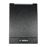 Ein schwarzer Bosch-Kartenleser auf weißem Hintergrund.