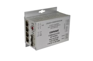Ein Ethernet-Switch von Comnet, Modell CNG6+2SMSPOEHOEM, mit mehreren Ethernet-Ports und Power-over-Ethernet-Funktionalität.