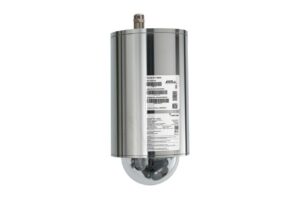 Ein zylindrisches, industrielles Gerät aus Metall mit Barcode und Aufklebern, die detaillierte Informationen und einen QR-Code anzeigen.