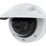 Weiße Überwachungskamera mit Kuppeldesign.