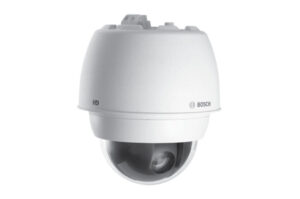 Weiße Bosch HD-Überwachungskamera mit Kuppelgehäuse.