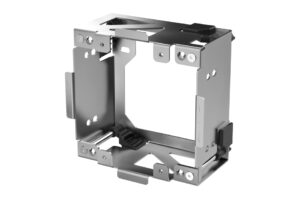 Metallrahmenhalterung mit quadratischer Öffnung und verschiedenen Befestigungselementen.