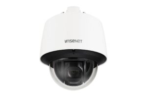 Wisenet-Überwachungskamera mit Kuppeldesign.