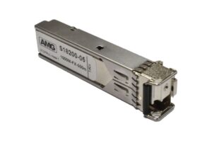Optischer Transceiver-Modul mit der Aufschrift "AMG S18200-05 1000M-FX-500m".