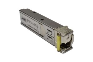 Ein SFP-Modul mit der Aufschrift "AMG S18124-05", geeignet für 1000M LX über 120 km.