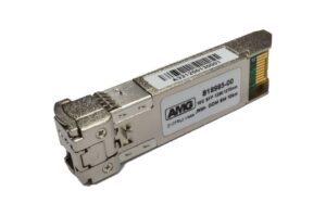 Ein SFP-Modul mit der Aufschrift "AMG S18985-00".
