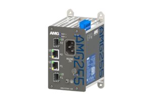 Industrieelektronikgerät mit Beschriftung "AMG2555", mehreren Netzwerk- und Stromanschlüssen sowie Sicherungsschalter.