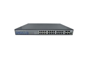 Ein schwarzer Netzwerk-Switch mit mehreren Ethernet-Ports auf der Vorderseite, Modell AMG510.