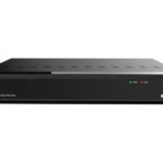 Ein schwarzer 8-Kanal Netzwerk-Videorekorder mit LED-Anzeigen für Strom und Festplatte.