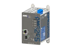 Industriegerät von AMG Systems mit mehreren Anschlüssen und einem Netzteilanschluss.