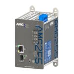 Ein elektronisches Gerät der Marke AMG, Modell AMG255, mit mehreren Anschlüssen und technischen Details auf der Vorderseite.