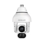 Überwachungskamera von Avigilon, weiß mit mehreren Linsen.
