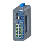 Ein industrieller Ethernet-Switch von AMG mit mehreren RJ45-Ports und einem robusten, grauen Gehäuse, geeignet für Netzwerkverbindungen.