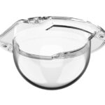 Durchsichtige, halbkugelförmige Abdeckung aus Kunststoff mit Befestigungsrand und Bohrlöchern.