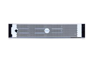 Server mit einem weißen Gitter und schwarzer Kante, vorne zentral das Logo von Avigilon.