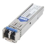 Ein SFP-Modul mit der Aufschrift "AMG", gekennzeichnet als "SFP-SM-2.5G-LX-31" und "SFP SM 2.5G-BIDI", mit CE und RoHS Zeichen.