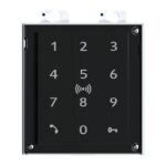 Elektronisches Tastaturfeld mit Zahlen und Symbolen für Telefon und Schlüsselfunktion.