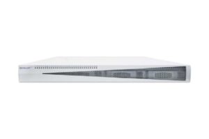 Ein weißes, flaches Netzwerkgerät von Avigilon mit einer perforierten Vorderseite.