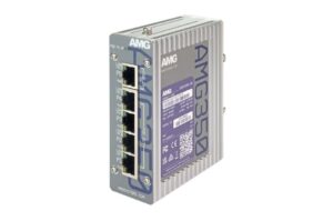 Ein industrieller Netzwerk-Switch mit mehreren Ethernet-Anschlüssen und einer metallischen Gehäuseoberfläche. Auf der rechten Seite des Geräts ist das Modell AMG350 erkennbar.