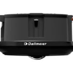 Ein schwarzes, rundes Gerät mit der Aufschrift "Dallmeier" an der Seite, vermutlich eine Überwachungskamera oder ein ähnliches technologisches Gerät.