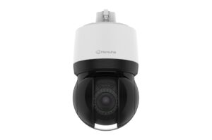kamera in schwarzem und weißem Gehäuse von Hanwha mit sichtbarem Objektiv.