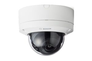 Bosch FLEXIDOME Outdoor 3100i: 2MP Infrarot-Sicherheitskamera mit Varifokalobjektiv und PoE für Außenbereiche