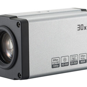 Ein silberner HD-SDI-Kamera-Block mit einem 30-fachen optischen Zoom und verschiedenen technischen Spezifikationen auf der Seite, darunter 60fps Full HD 1080p, EX-SDI-Unterstützung und WDR.