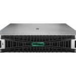 Ein schwarzer Server mit grünem Logo und mehreren Laufwerksschächten an der Vorderseite.