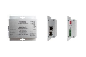 Industrie-Mediakonverter von Comnet mit Anschlüssen und Statusanzeigen, abgebildet aus verschiedenen Blickwinkeln.