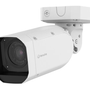 Weiße Sicherheitskamera mit der Aufschrift 'Hanwha', montiert an einem schwenkbaren Arm.