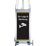 Werbesäule mit der Beschriftung 'Ihr Logo & Werbung' und einem Symbol einer Überwachungskamera, mit der Aufschrift 'SECURITBOX' oben am Rand.