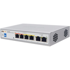 Silberner Netzwerk-Switch mit sechs Ethernet-Ports auf der Vorderseite, beschriftet als "Cloud Easy Smart PoE Switch".