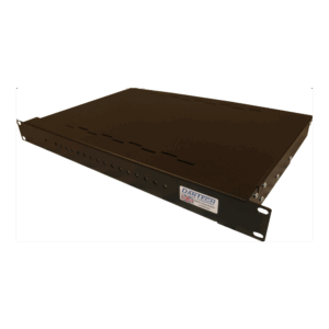 Schwarzes, rechteckiges 1U-Rackmount-Gehäuse mit einem Logo der Marke Dantech an der Vorderseite, geeignet zur Installation in einem IT-Rack.