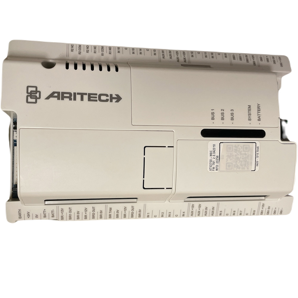 Ein weißes ARITECH-Gerät mit mehreren Anschlüssen und Beschriftungen auf der Oberfläche, angezeigt aus einem schrägen Winkel.