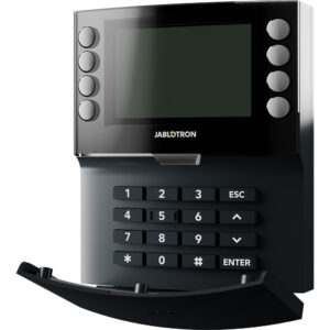 Digitales Sicherheitsbedienfeld mit Display und Tastenfeld, das Zahlen und Funktionstasten enthält; das Panel ist dunkel gefärbt und hat einen aufklappbaren Deckel.