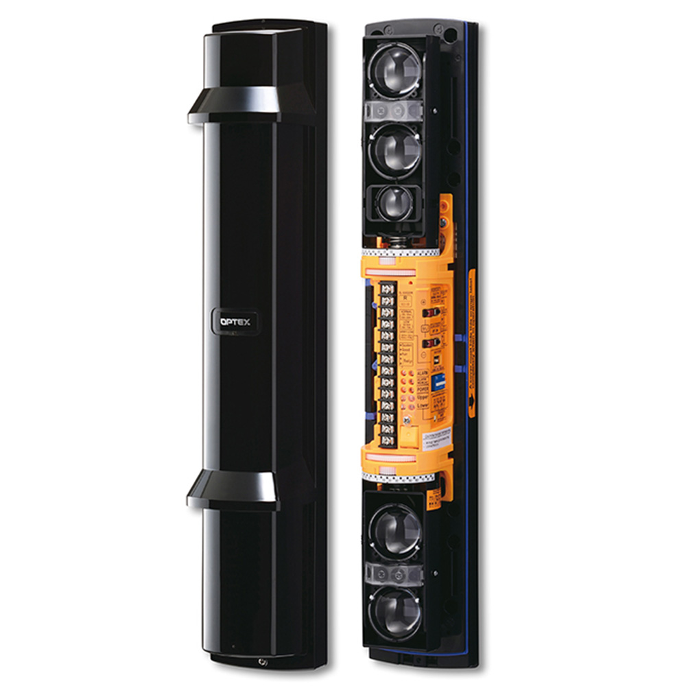 Ein Infrarot-Lichtschranken-Detektor mit einem schwarzen Gehäuse und offener Ansicht des Innenlebens mit mehreren Linsen und elektronischen Komponenten.