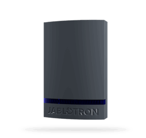 Ein modernes, schwarzes Sicherheitsgerät mit dem Logo "Jablotron" und einem bläulichen Lichtstreifen.