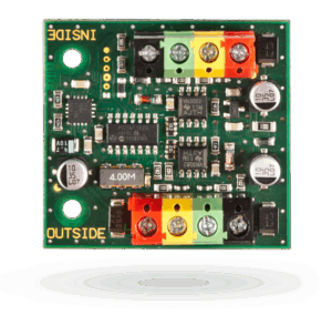 Leiterplatte mit verschiedenen elektronischen Bauteilen, farbigen Anschlusspunkten und Beschriftungen wie "INSIDE" und "OUTSIDE".