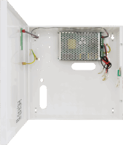 Leerer, weißer Stromversorgungskasten mit einigen sichtbaren Kabeln und einem Metallmodul im Inneren.