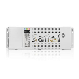 Ein weißes elektronisches Gerät mit Lüftungsöffnungen und einer Beschriftung 'Satel', vermutlich ein Netzteil, mit mehreren farbigen Indikatoren auf der linken Seite.