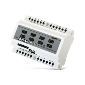 Ein elektronisches Gerät der Marke Satel, das ein Modul mit Mehrfachanschlüssen und Kontrollleuchten zeigt, wahrscheinlich zur Systemüberwachung oder -steuerung.